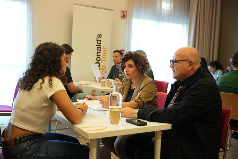 Si sono svolti i primi colloqui per i 60 posti di lavoro da inserire nel ristorante di prossima apertura a Salerno, nel Centro Commerciale Retail Park